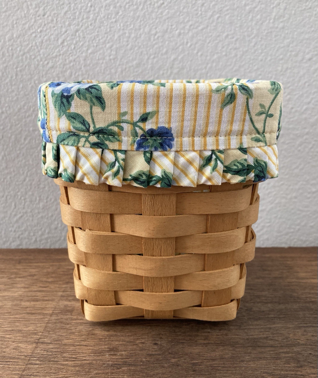 Longaberger Basket Small Handwoven With Floral Liner Made in USA 1999 Vintage