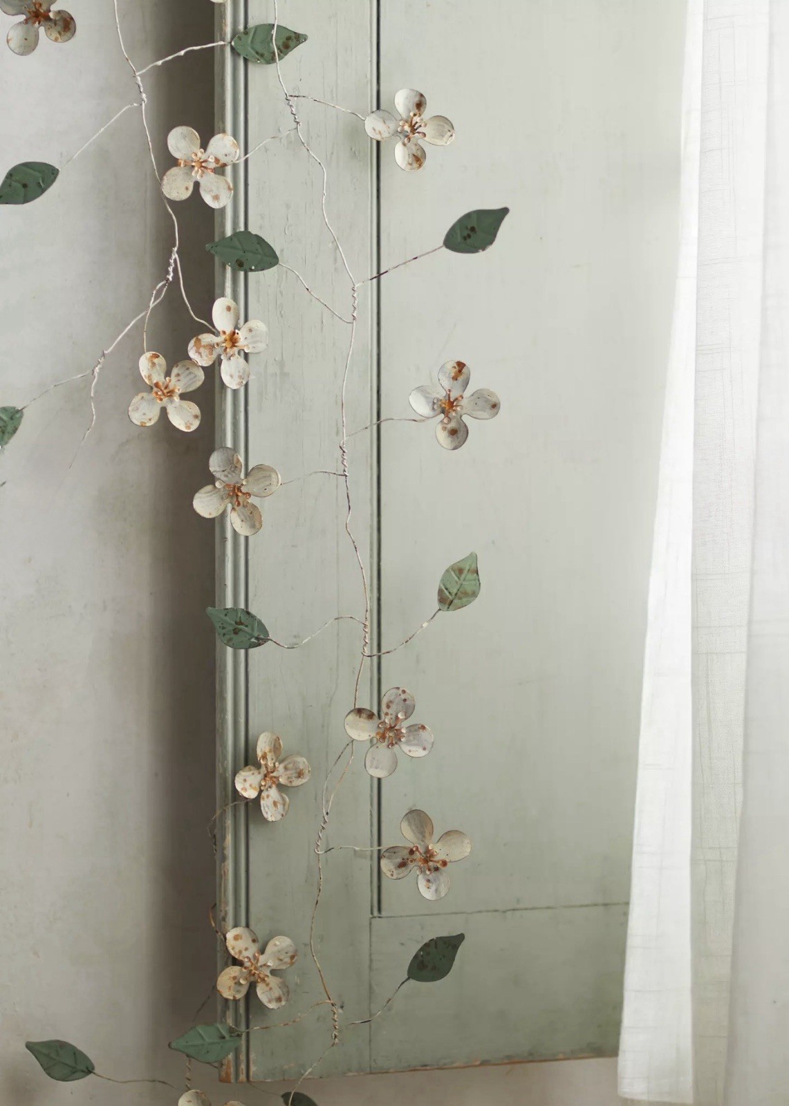 NEW Anthropologie X Terrain Dogwood Iron Metal Garland, 72”
