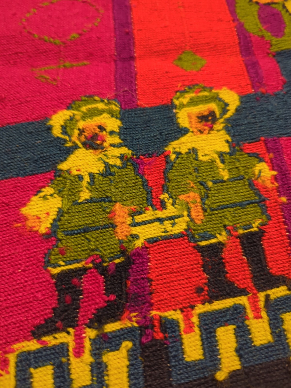 Vintage Hand Woven Wall Hanging Tapestry ~ Beautiful Pre-Owned ~ Unknown Scene