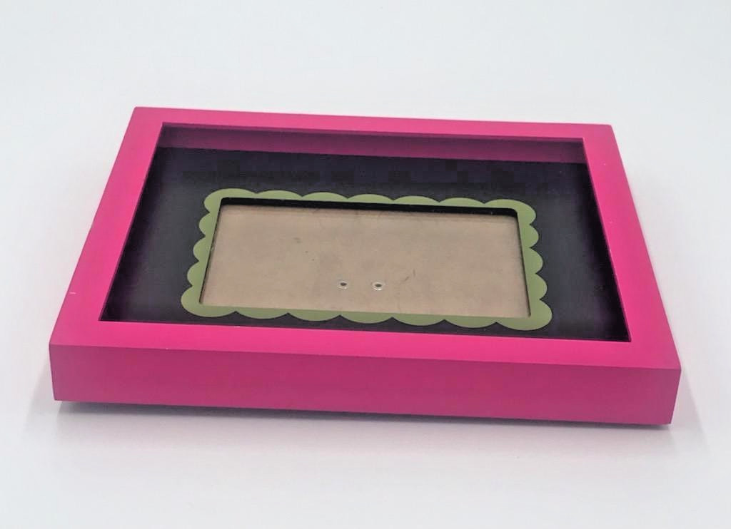 4 x 6 Wooden Photo Frame Double Layer Pink/Black Scallop Design 8 in H 9.5 L