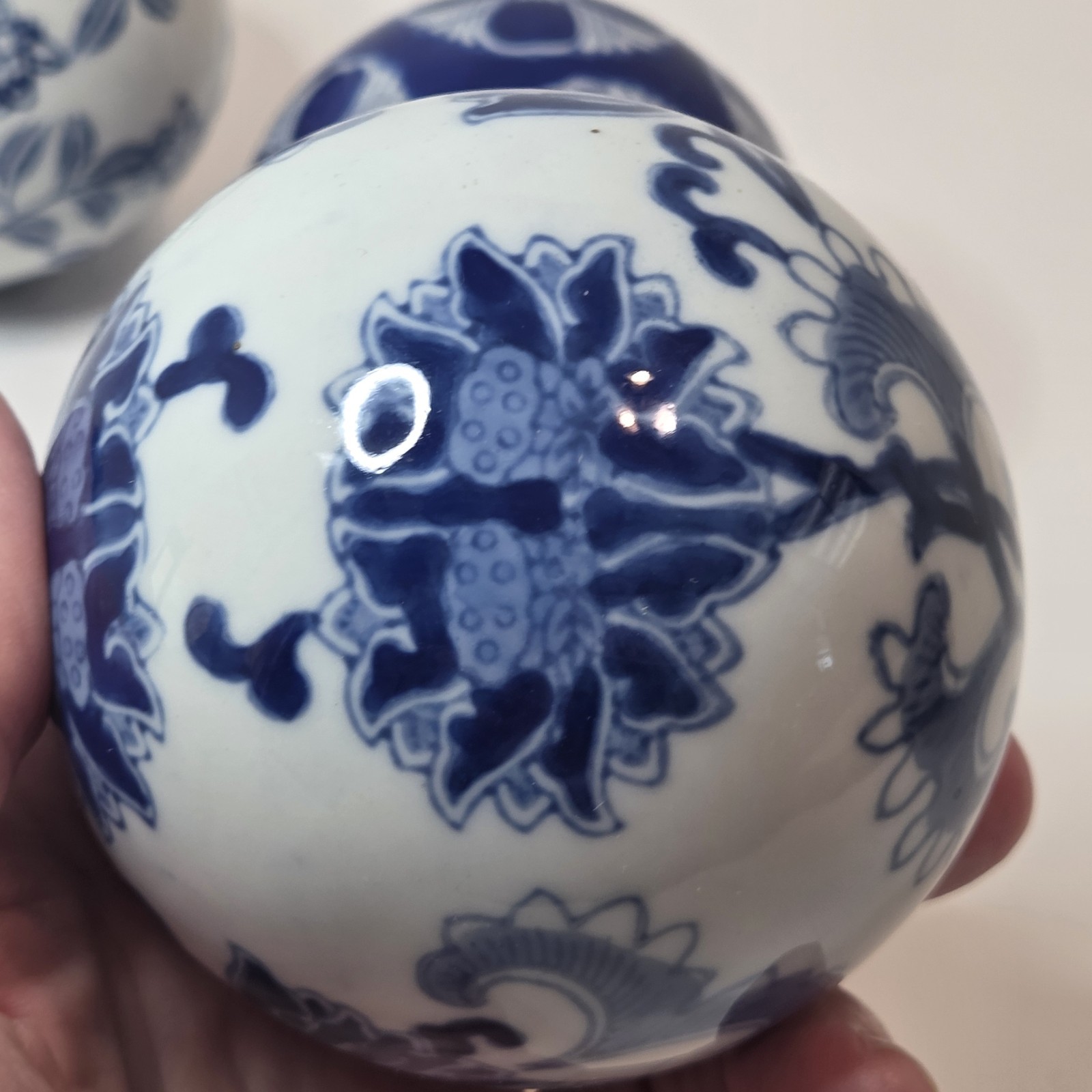 Asian Inspired Decorative Ceramic Spheres/Balls Blue & White Florals Set of 4 3″