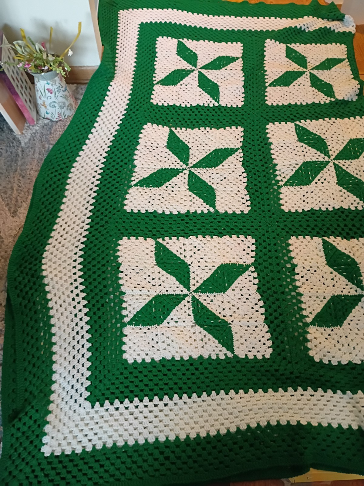 Vtg Handcrafted Crochet Knitted Afghan Throw Blanket Cover Green White 120″×100″