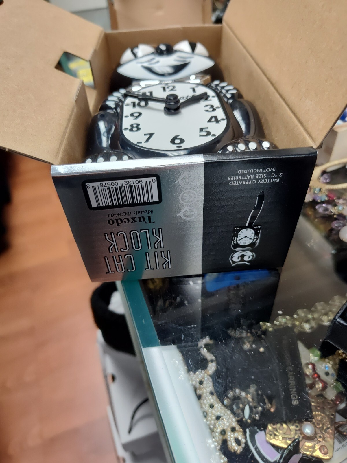 BLACK TUXEDO KIT KAT CLOCK -Full Size – 15.5″- MADE IN THE USA BLACK