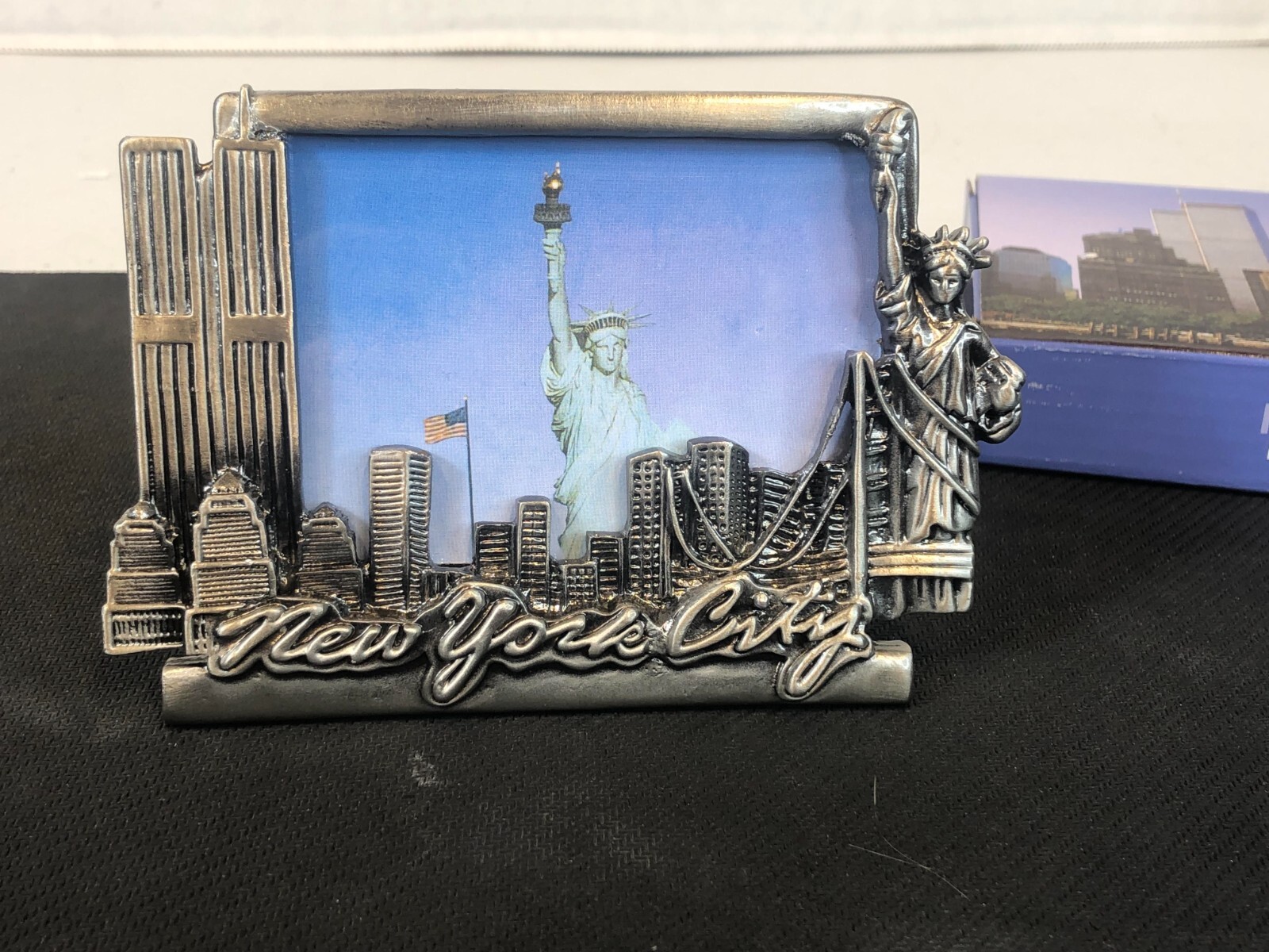 New York City 3.5×2.5 Skyline Picture Frame (New in Box)