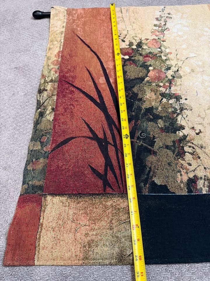 Jacquard Woven Wall Tapestry – Floral Abstract – 34” x 34” – Rod Included