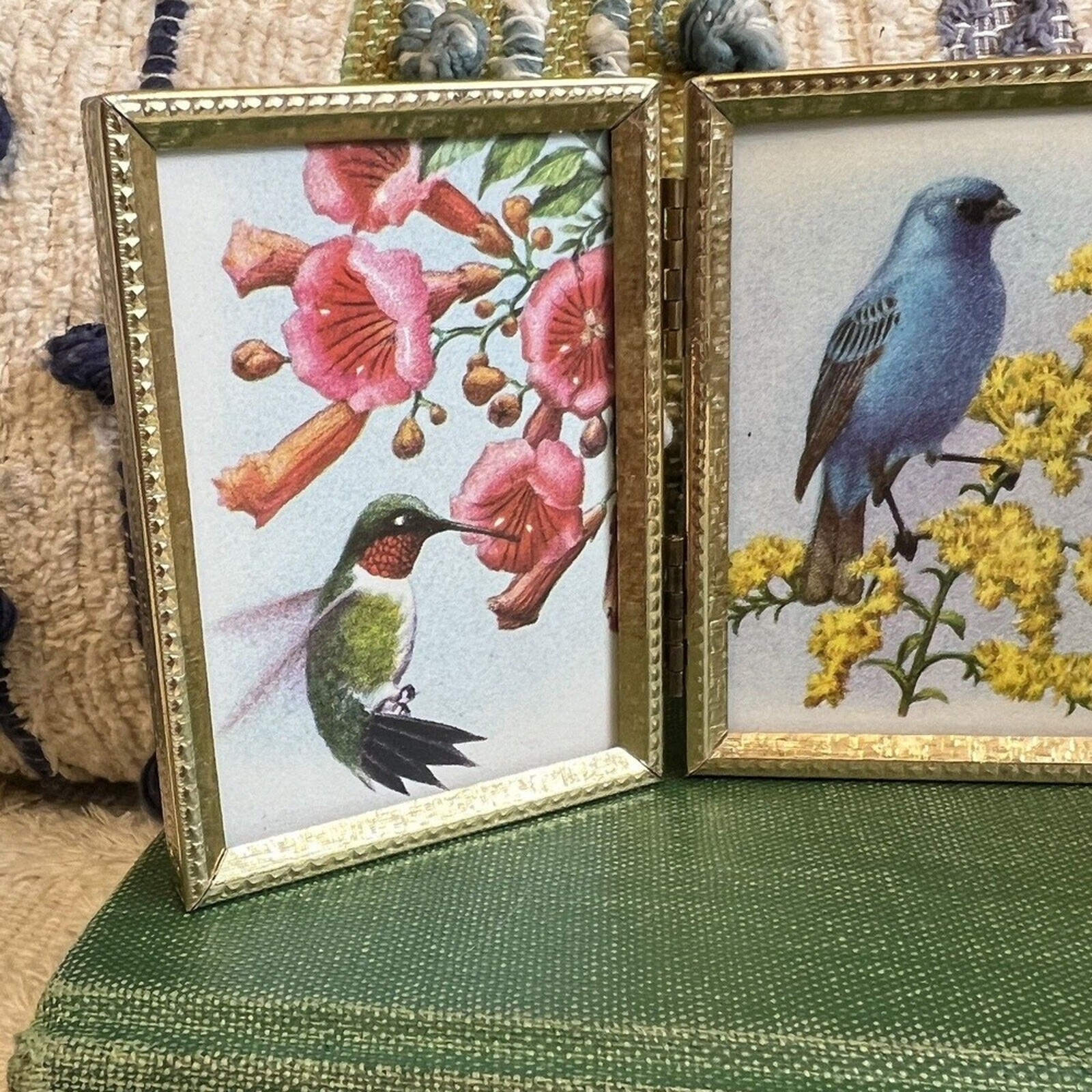 Vintage Birds in Tri-Fold Frame Photo Picture Brass Hinged 3.25×2.25″ MCM Decor