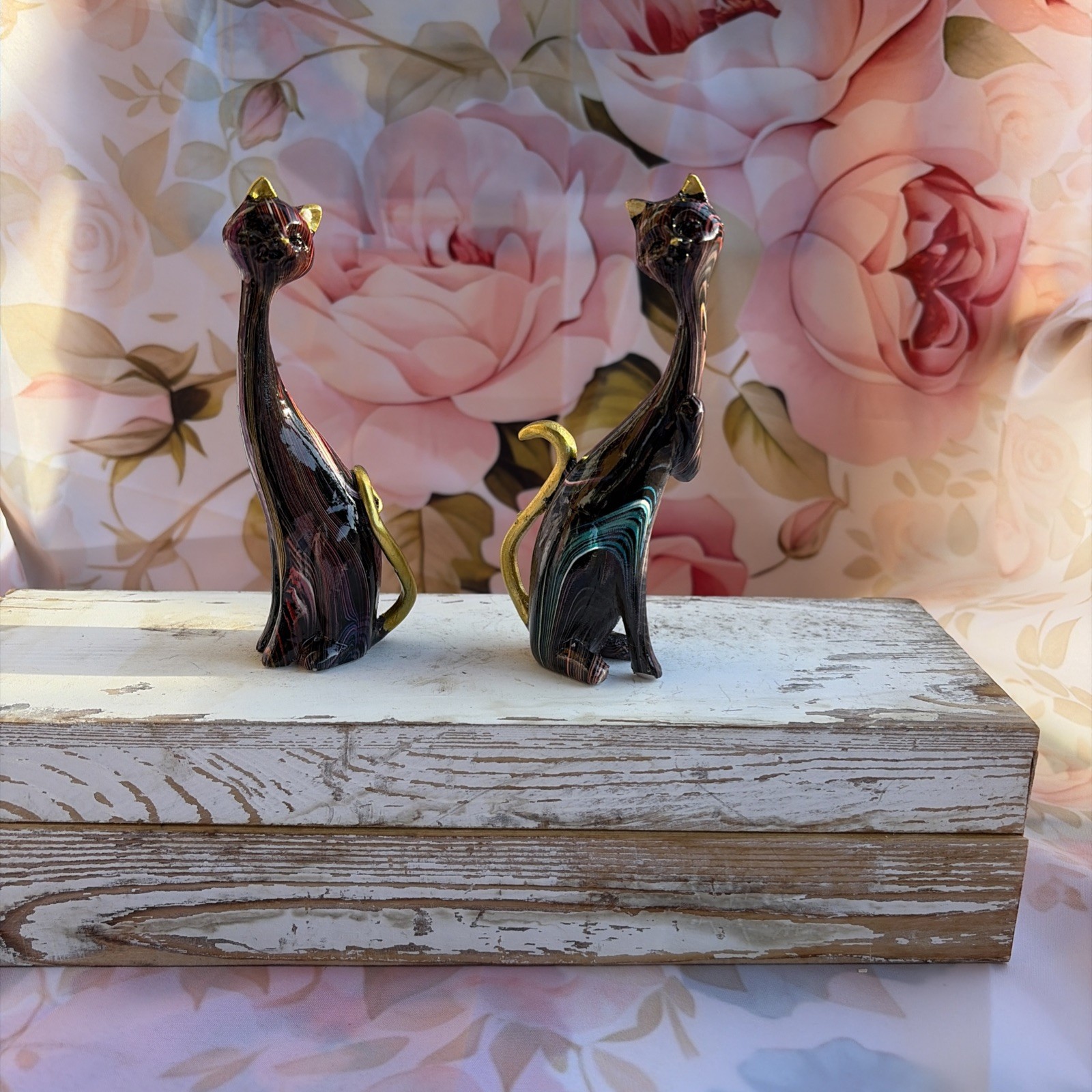 Cat Statues 2 Piece Long Neck Resin Collectible Figurines Home Contemporary Deco
