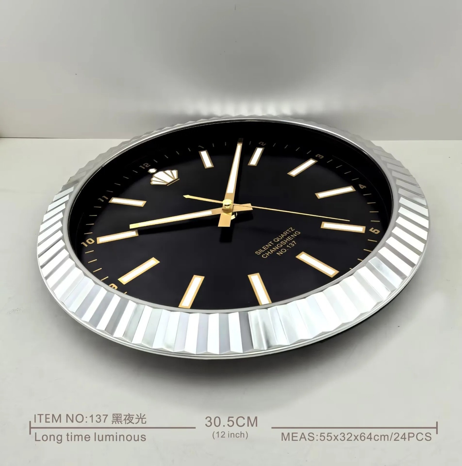 Luxury Silent Analog Role Theme Clock
