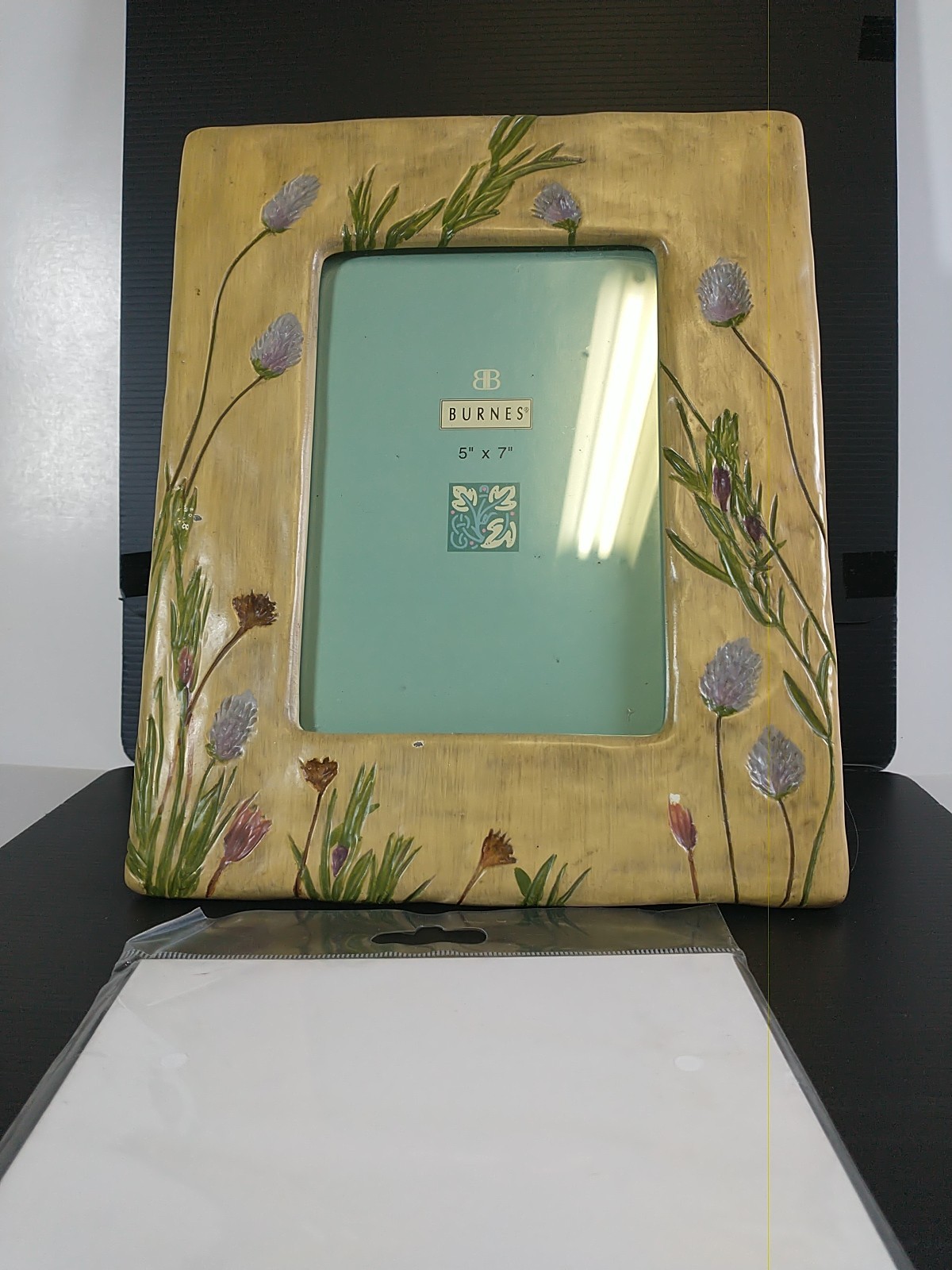 Burnes of Boston Picture Frame 5×7, & 1 Pac 5×7 White Photo Cards