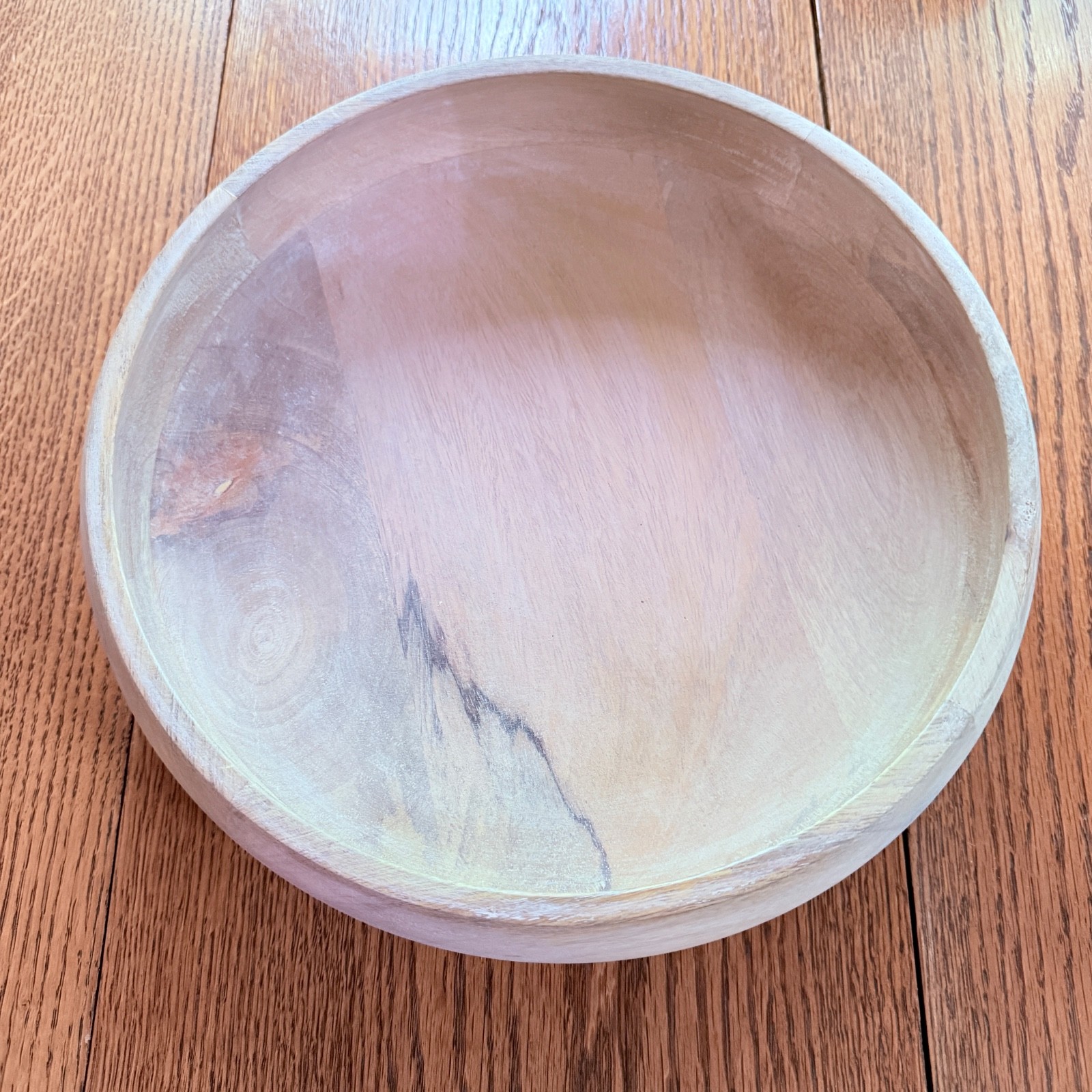 Rustic Paulownia Wood Bowl in a Washed White Finish. Centerpiece Faux Fruit Keys