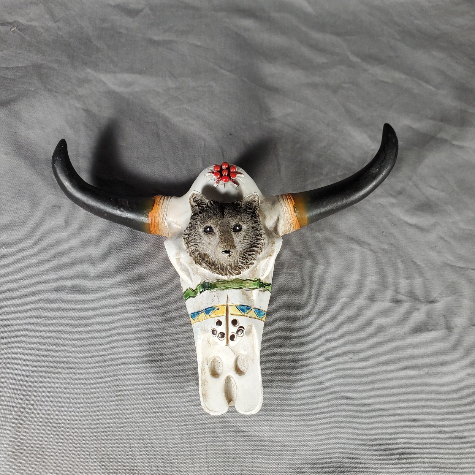Resin Cattle Skull Art Deco Painted Indian Design Wolf Flower Trinket Wall Mount