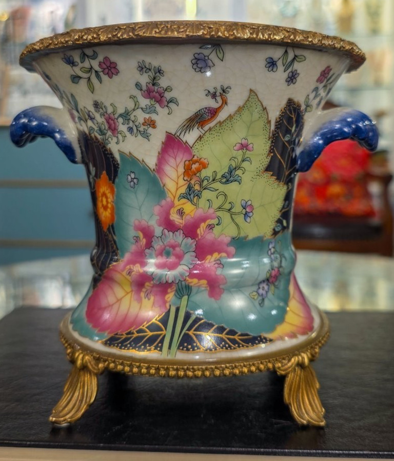 PORCELAIN TOBACCO LEAF PETITE PLANTER WITH BRONZE ORMOLU-6” x 5.5”H