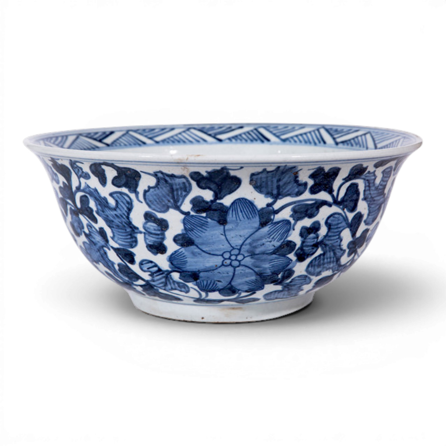New Chinoiserie Antique Style Porcelain Centerpiece Bowl in Blue & White 13″
