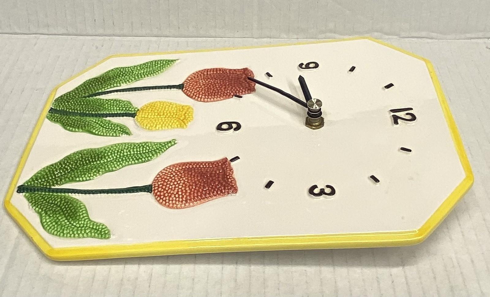 Vintage Ceramic OTAGIRI Wall Clock – White with Red & Yellow Tulip Flowers