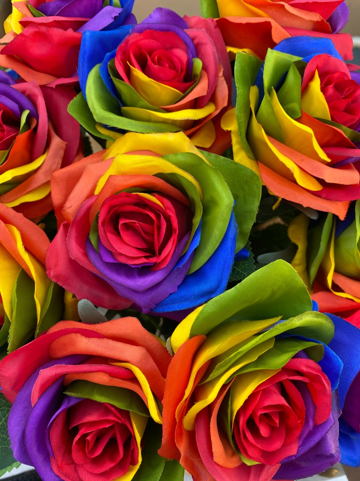 8pcs Artificial Silk Rainbow Rose Flowers DIY Floral Arrangment -Red center
