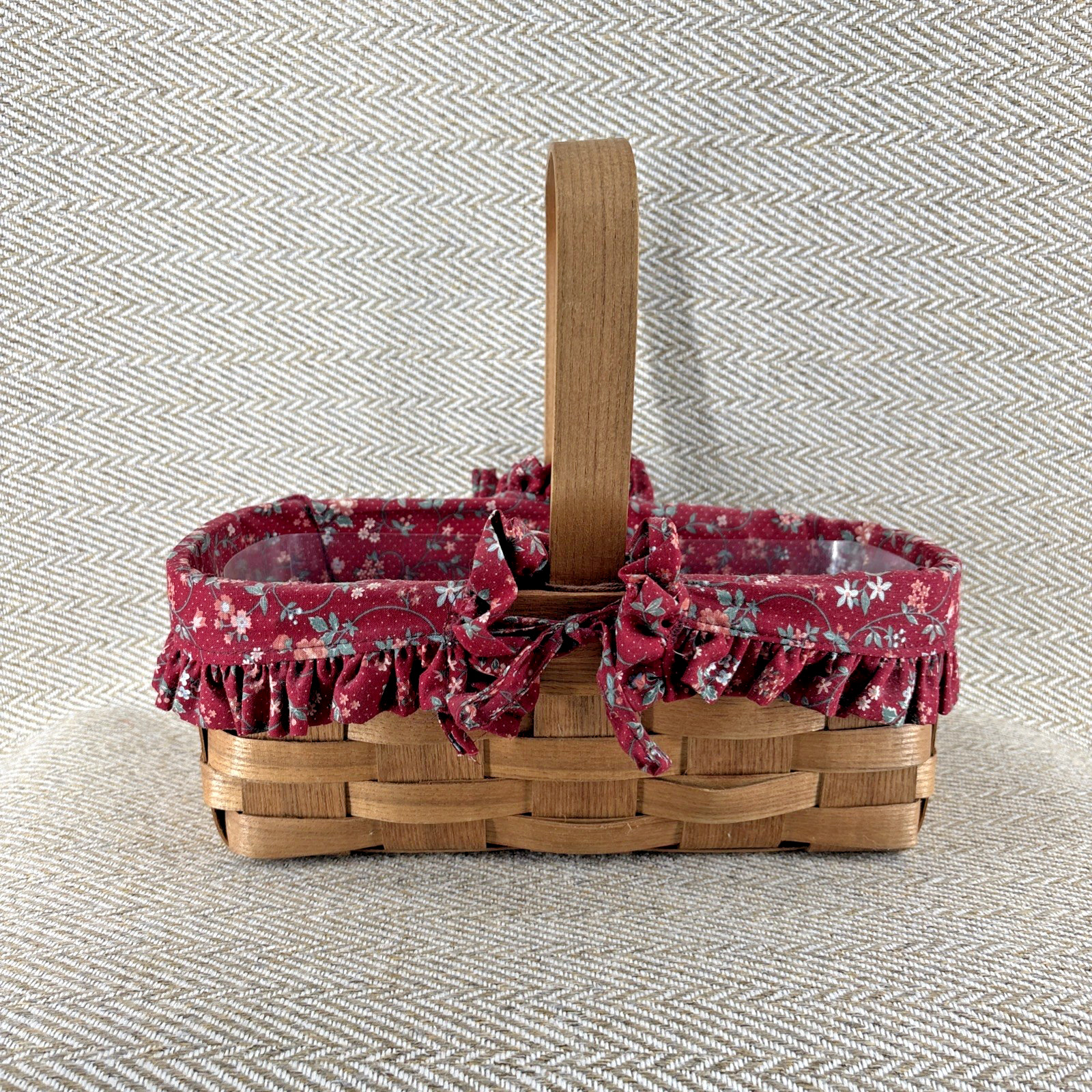 Peterboro Basket Co Woven Basket With Floral Fabric Liner Handle And Protector