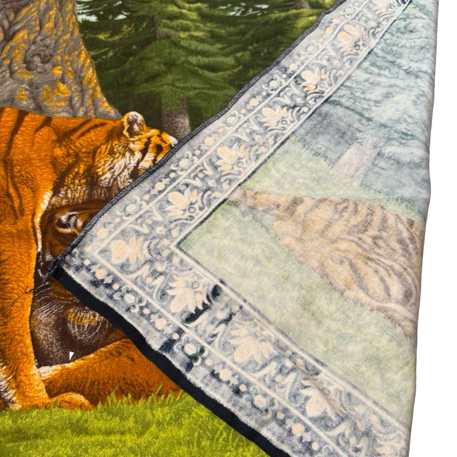 Vintage MCM Tiger Family Wall Tapestry Cotton 53×36.5″ 70s Made