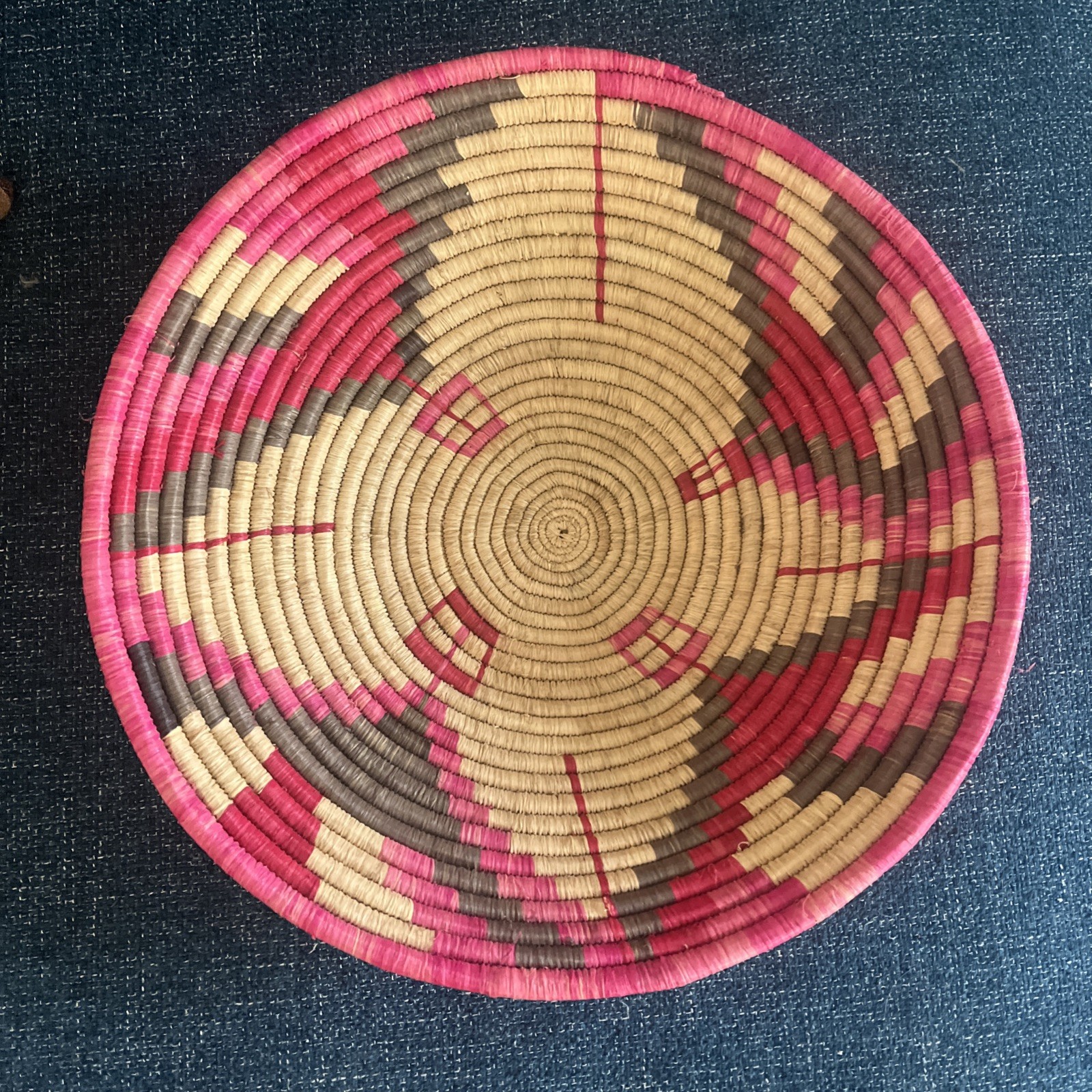 Woven Seagrass Ethnic Native Boho Basket Bowl Art Pink 12”