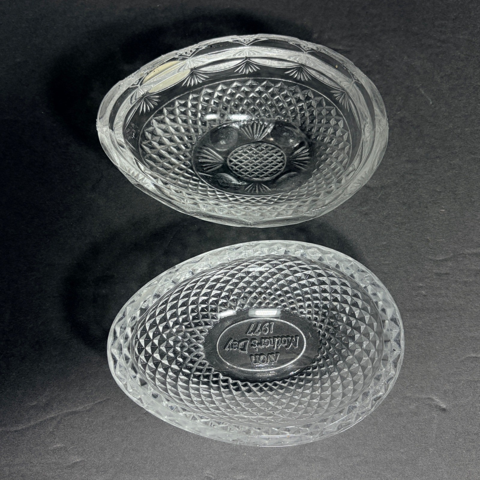 Avon Fostoria Glass Egg Soap Dish Mother’s Day 1977 Collectible Orig Sticker