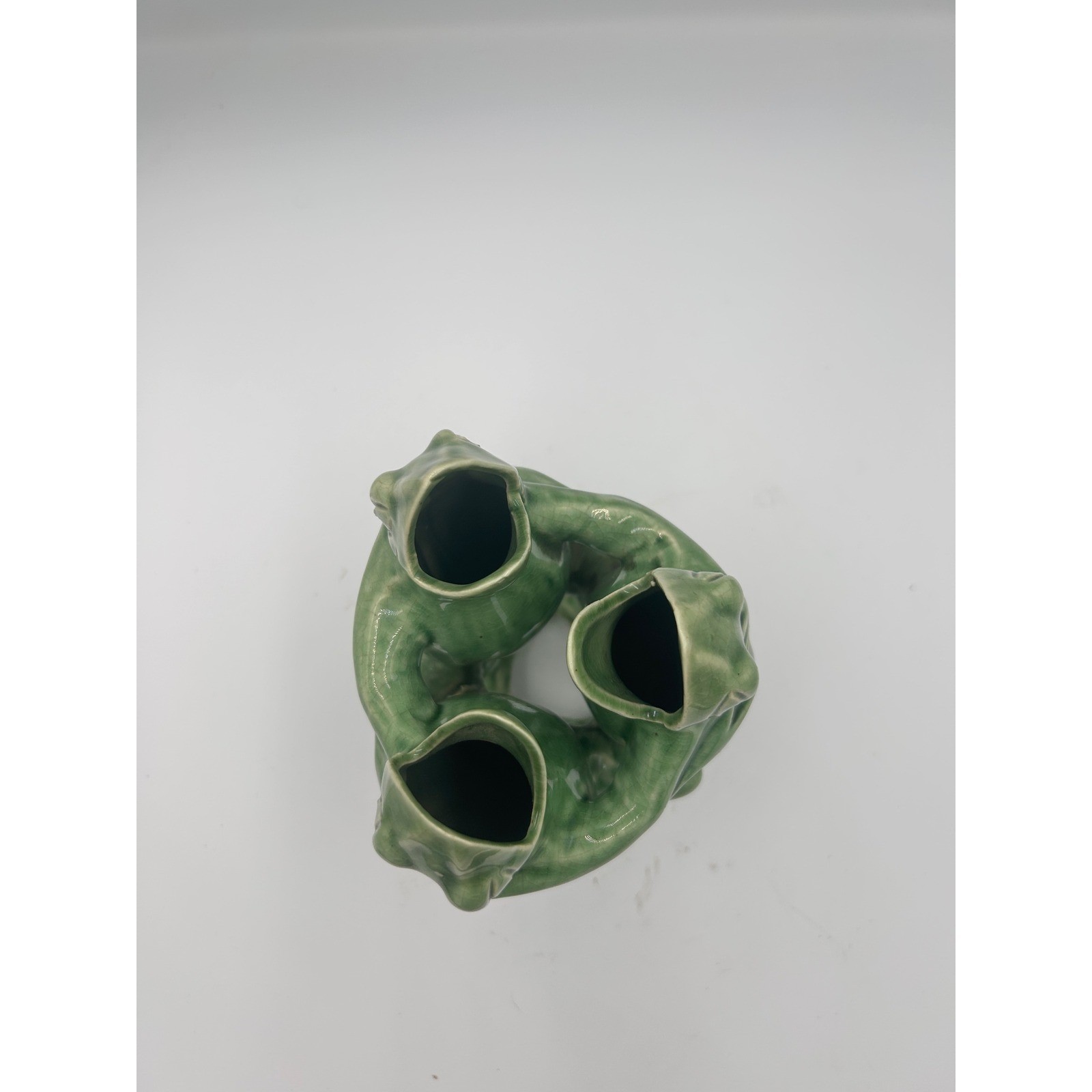 Vintage Green Crackle Glaze Ceramic Three Frogs Bud Vase Figurine