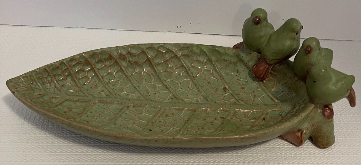 Glazed Green Art Decor Ceramic Leaf Dish Tray Perching Birds Collectible