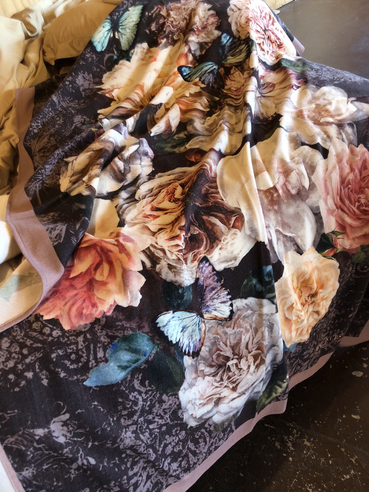 Gorgeous 100% Wool Throw Designers Guild