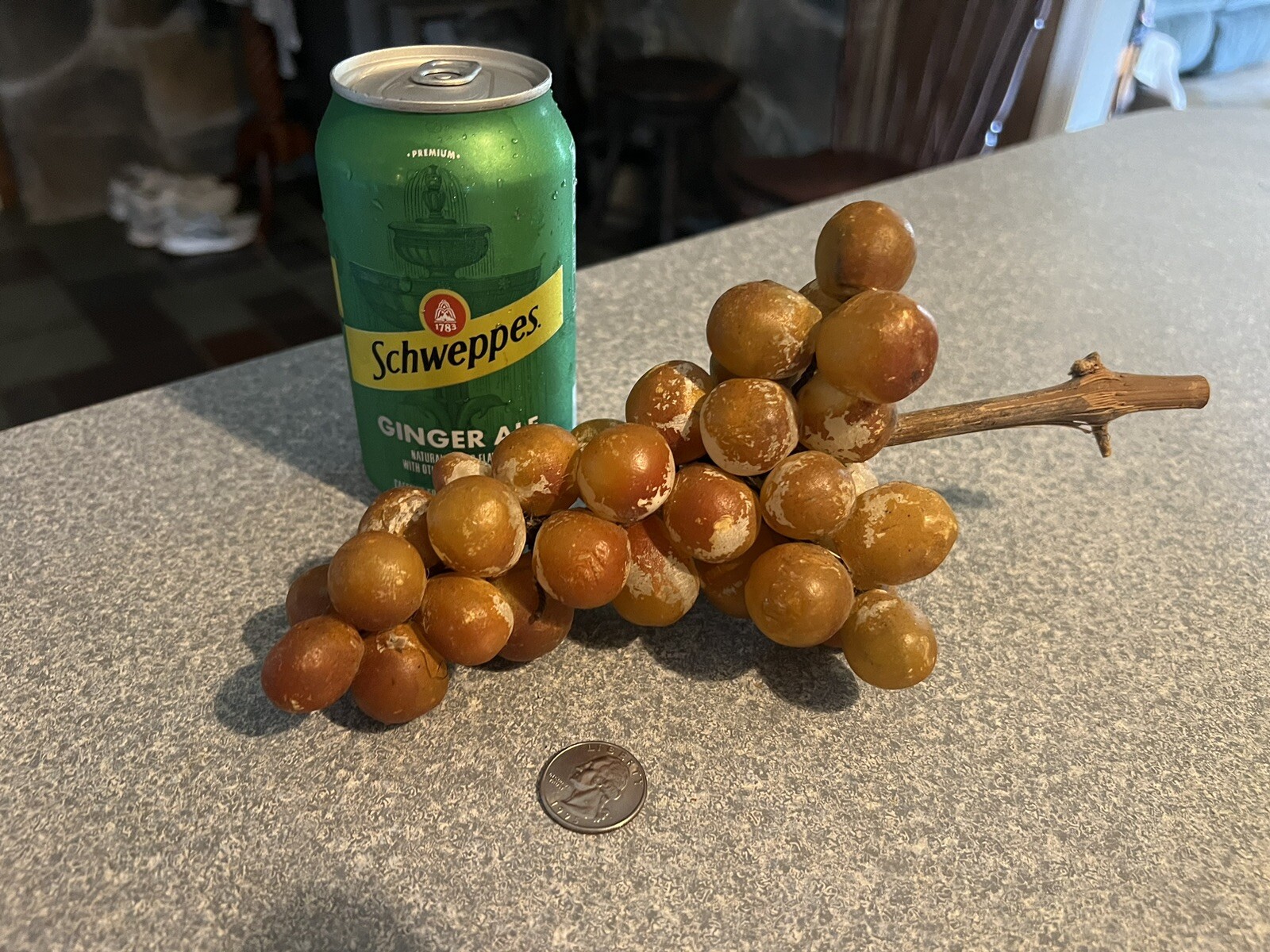 Lg MCM Vintage Italian STONE ALABASTER Bunch of GRAPES 1 3/4 lb Wood Stem