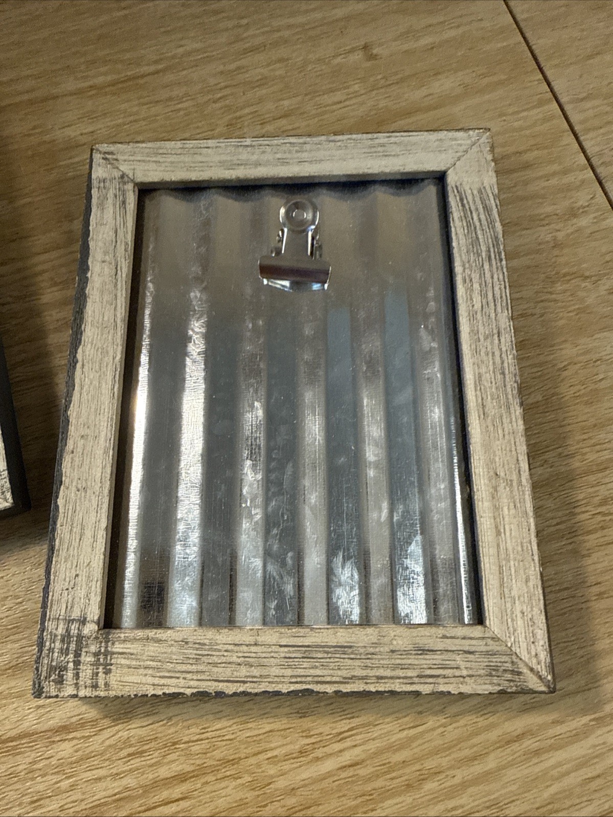 2 Farmhouse Style 6″ Picture Frames 2” X 3” Photo Wood Tin Metal Clip Rustic
