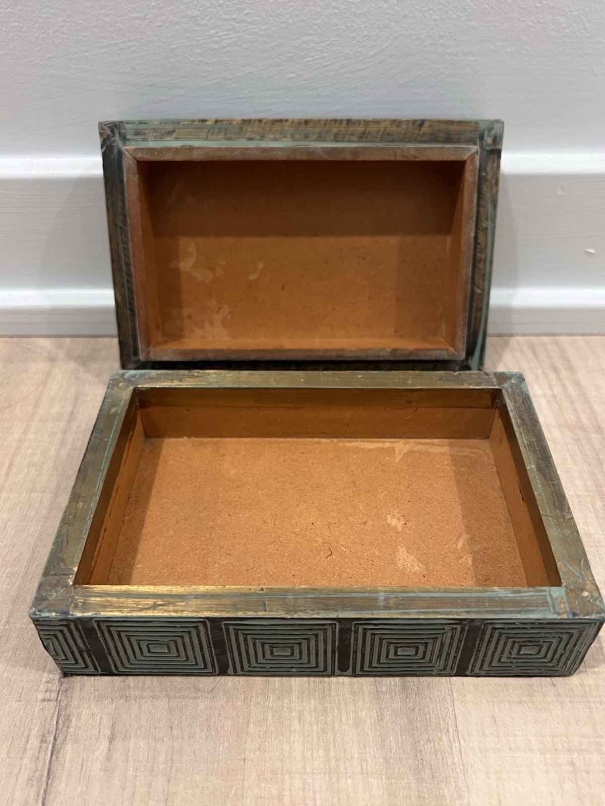 Pottery Barn Bone Decorative Brass Inlay Trinket Jewelry Box Geometric Pattern