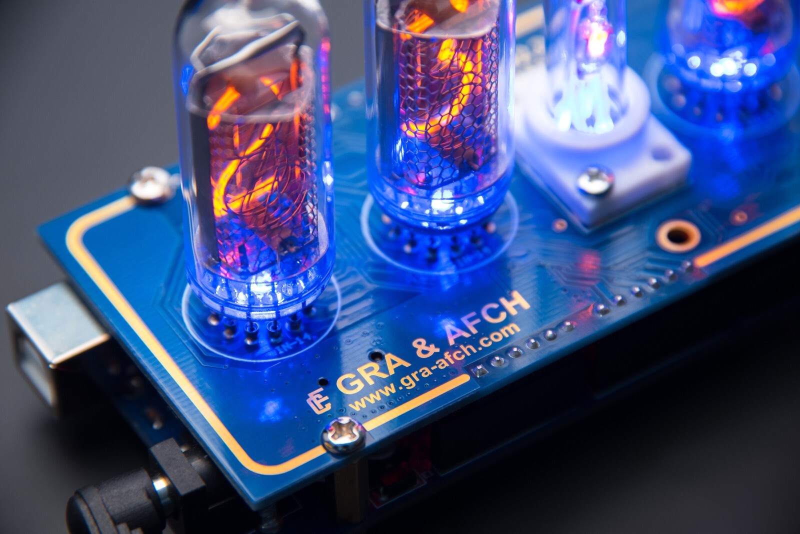 IN-8 Shield Nixie Clock with Sockets, Dots and options with Expedited shipping
