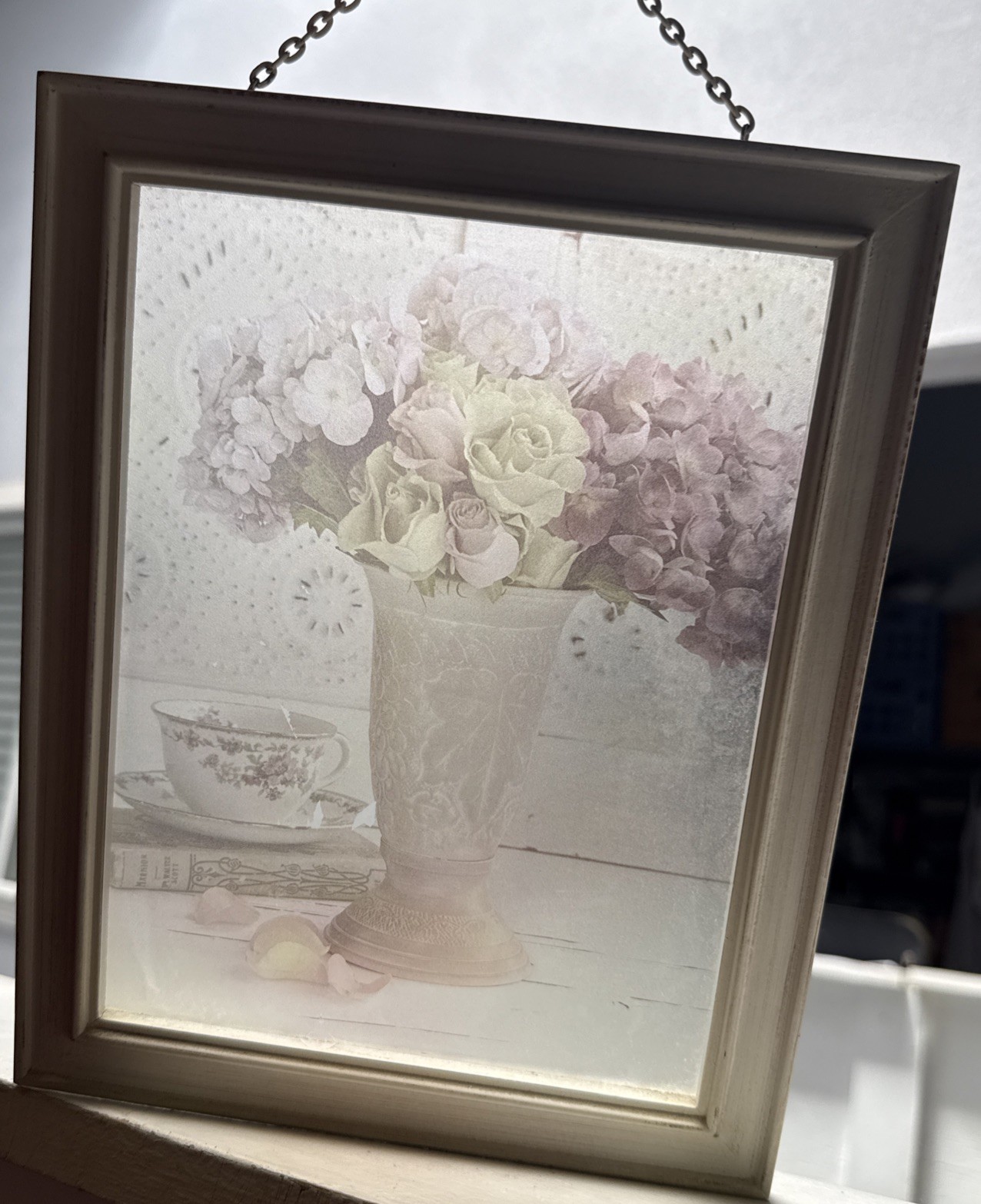 Vintage-style Floral Art Print Features A Bouquet Wooden Frame Ready to Hang