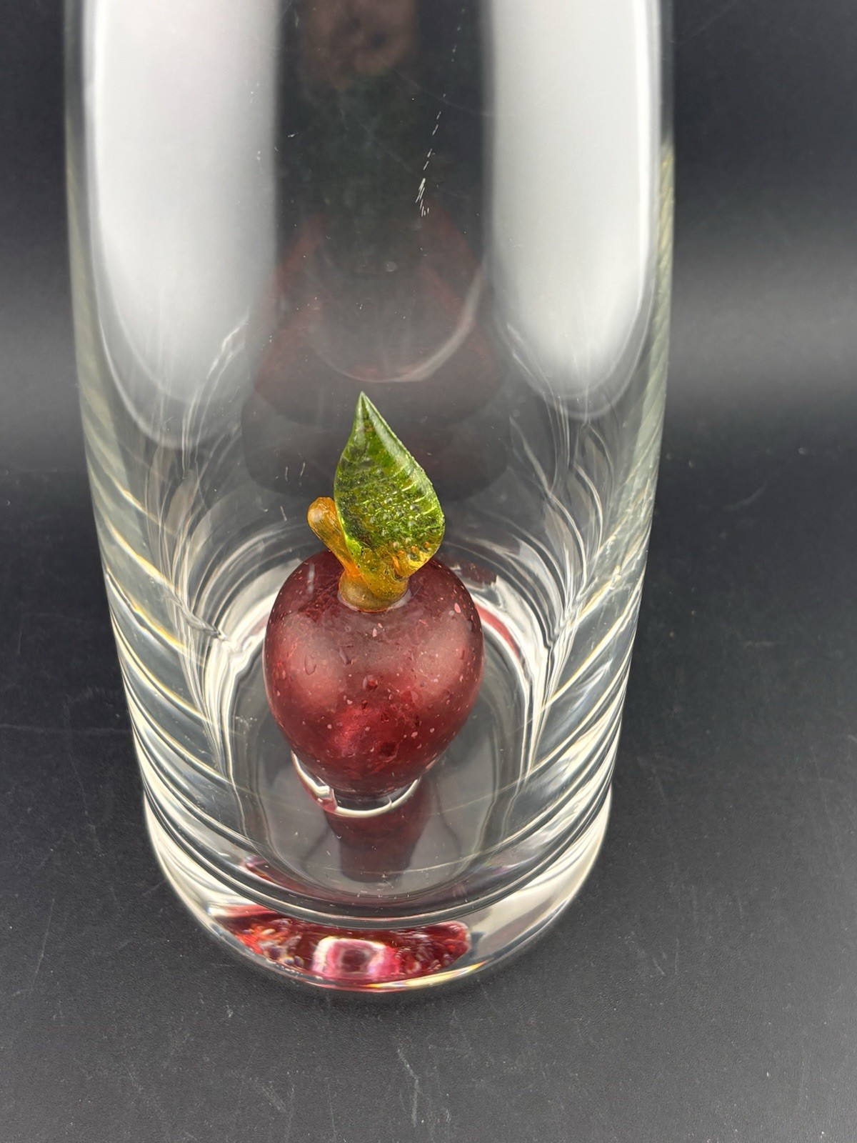 Art Glass Long Neck Vase Internal Hand Blown Pulegoso Apple Figurine Clear Red *