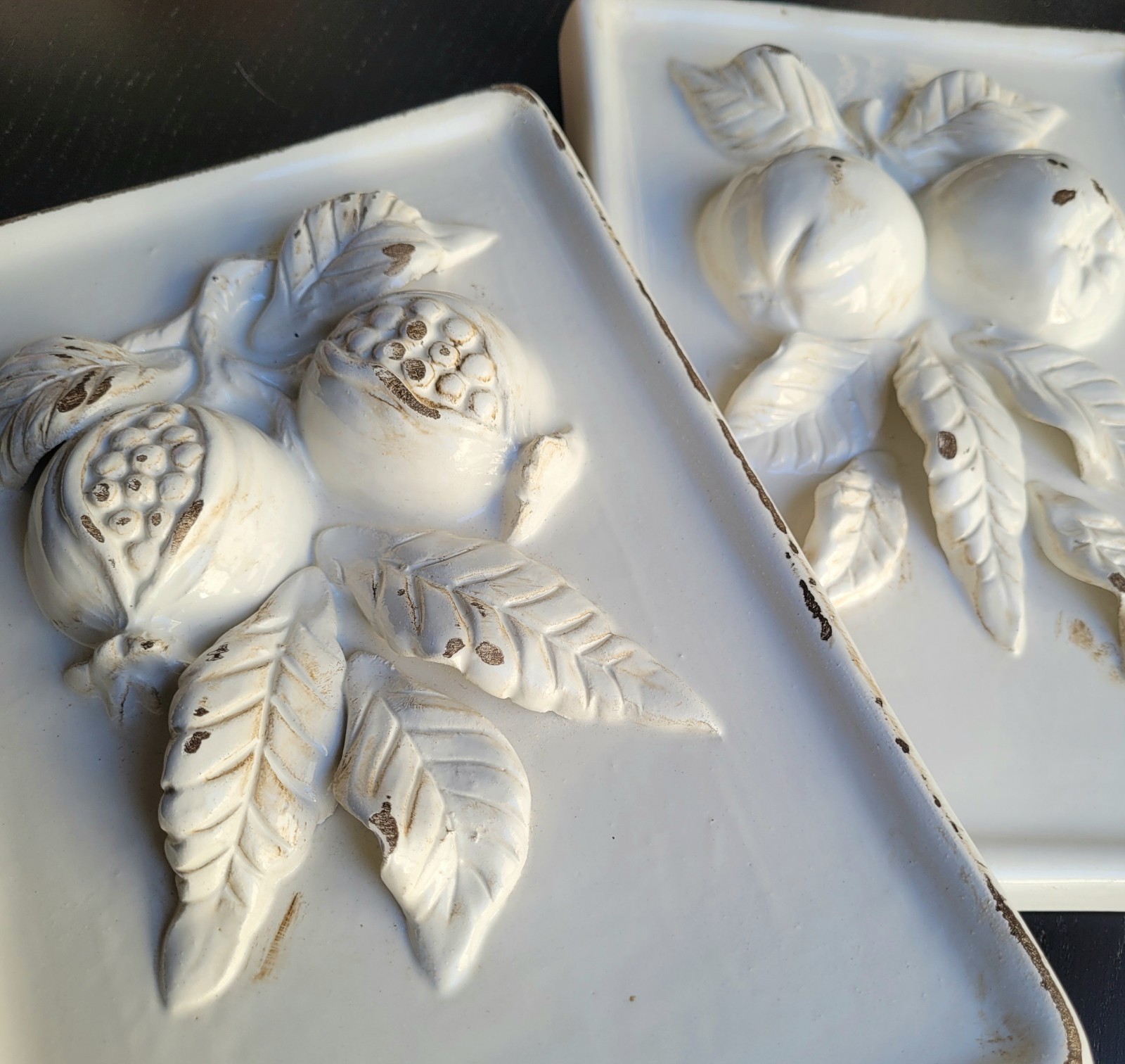 Set of 2 VIETRI ITALY Apples Pomegranate Fruit Rustic White Ceramic Wall Plaques