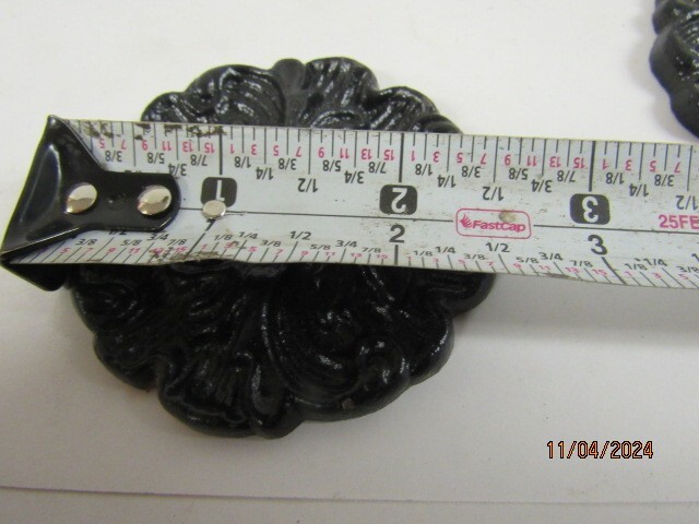 ROSETTE CAST IRON METAL BLACK DECORATIVE 2-1/2″ ROUND MEDALLION TIEBACK (LOT/4)