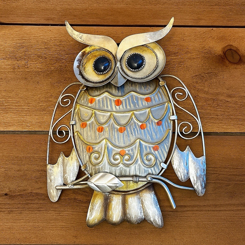 Vintage Metal Owl Wall Art Sculpture — Rustic Handcrafted Home Decor 11.5” x 9”