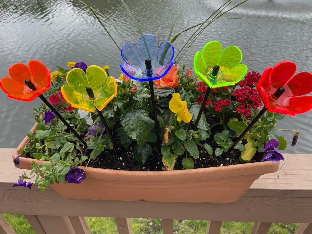Suncatcher Tulip Set of (3) 4″ x 2½” Solar Neon Fluorescent Blue,Orange,Yellow