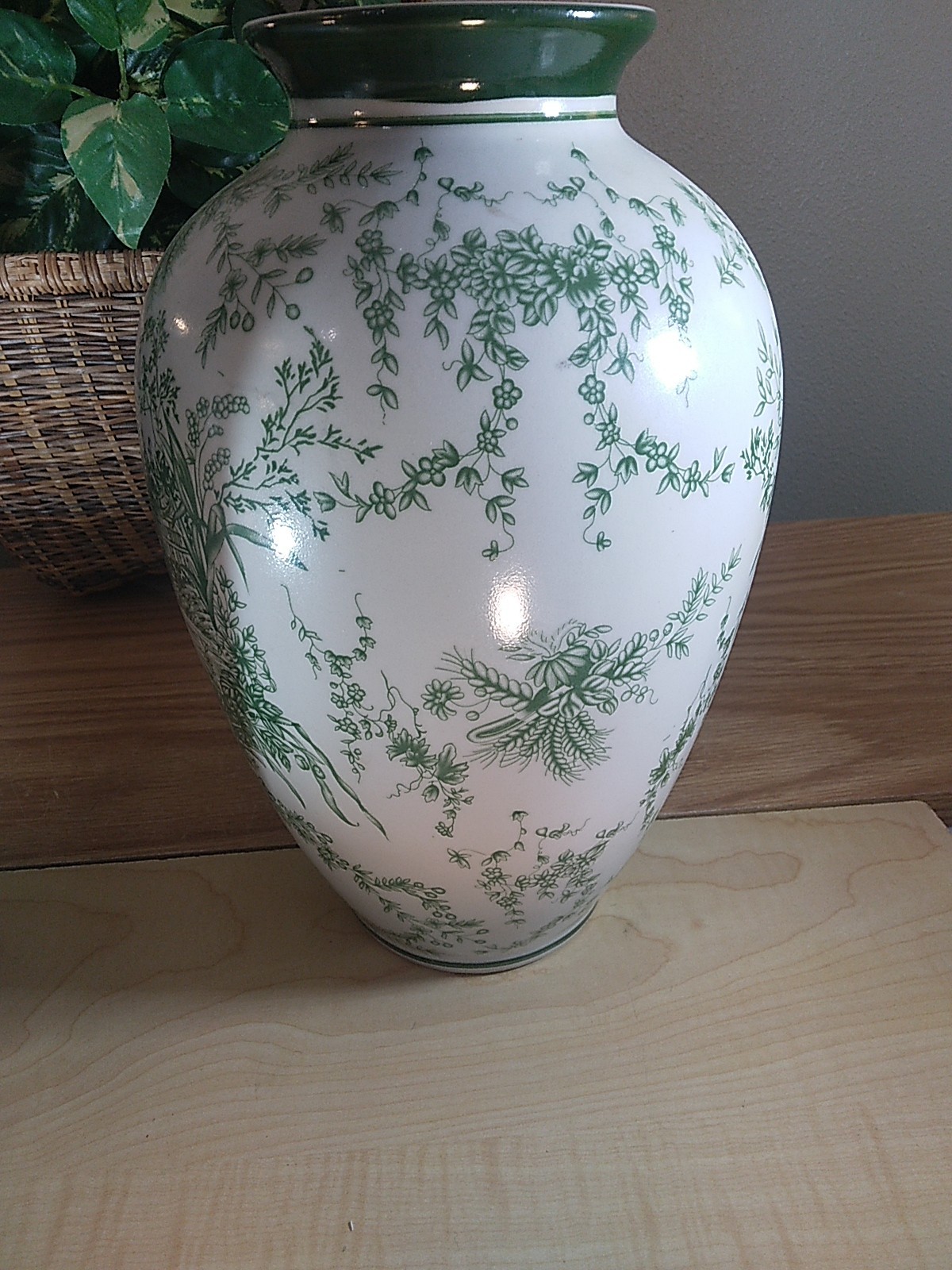Large Porcelain White/Green Rooster-Greenery Decorative Vases Lot Of 2 Unbranded