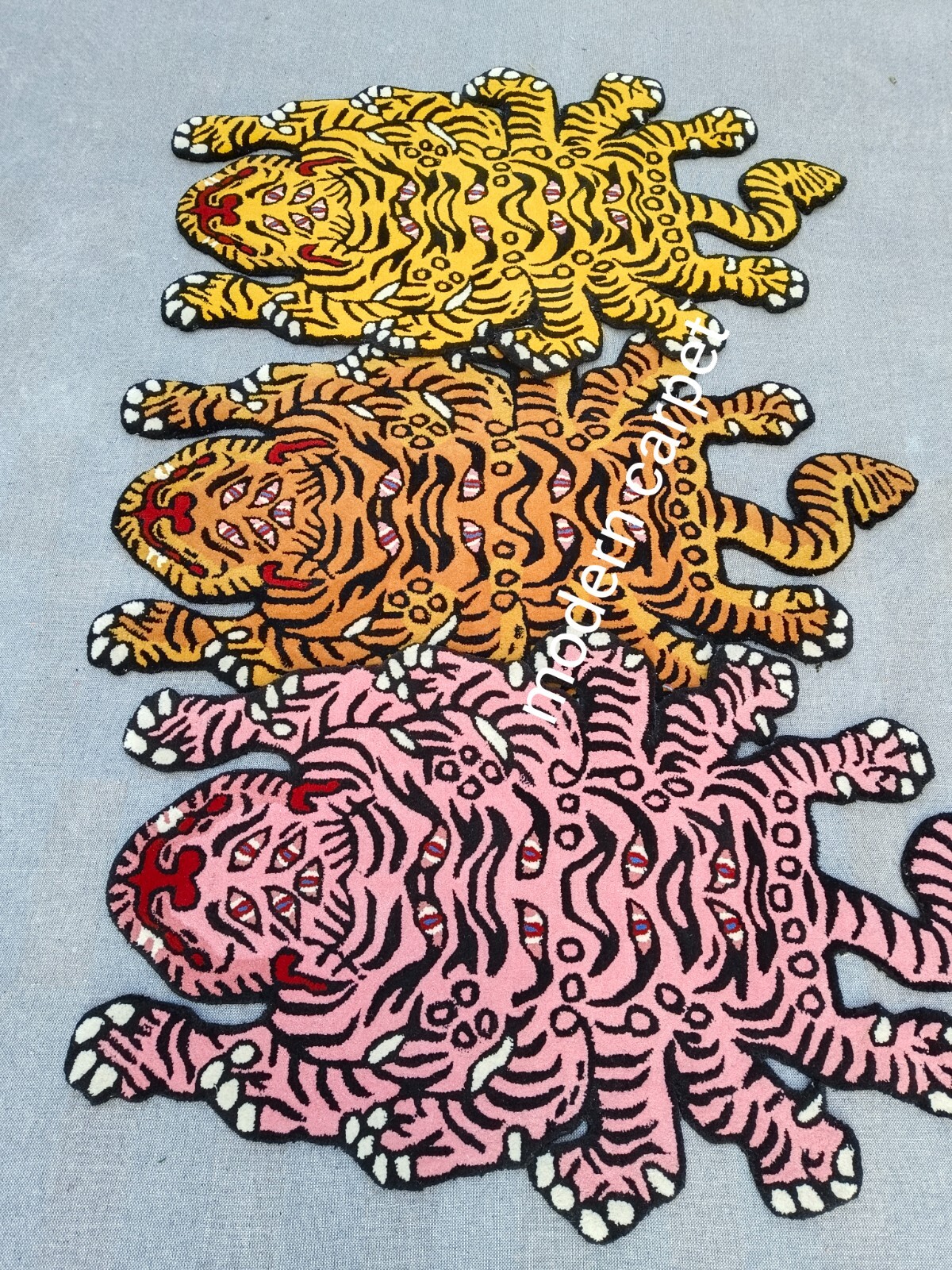 Tibetan Tiger Rugs Handmade 100% Woolen Hand Tufted For Home Decoration