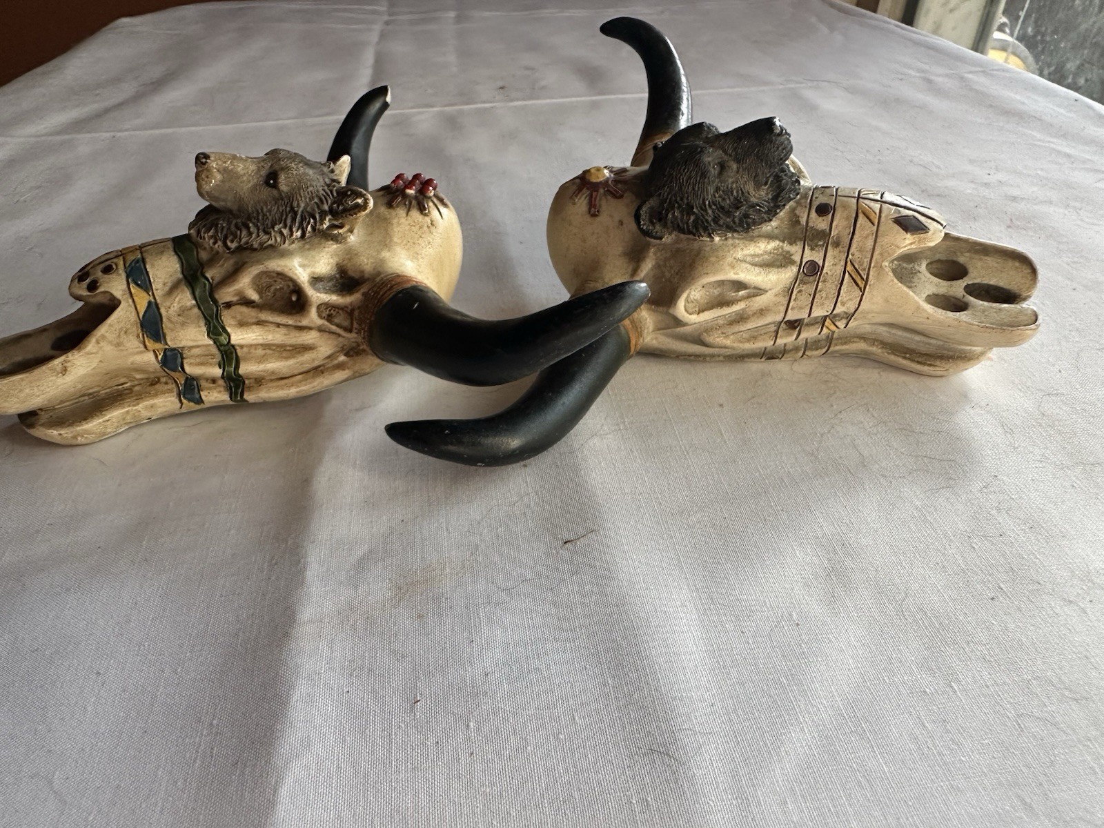 Resin Cattle Skull Art Deco, Painted Design, Wolf And Bear