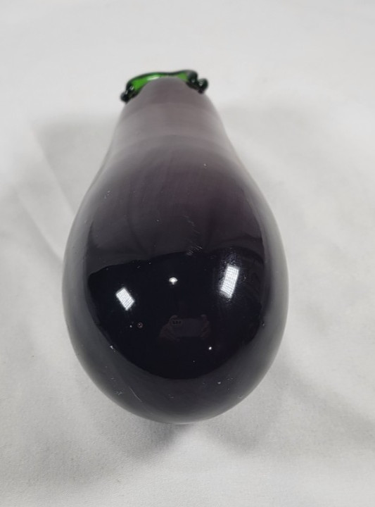 Art Glass Purple Eggplant Home Decor Vegetable Paperweight 6.5 Inches