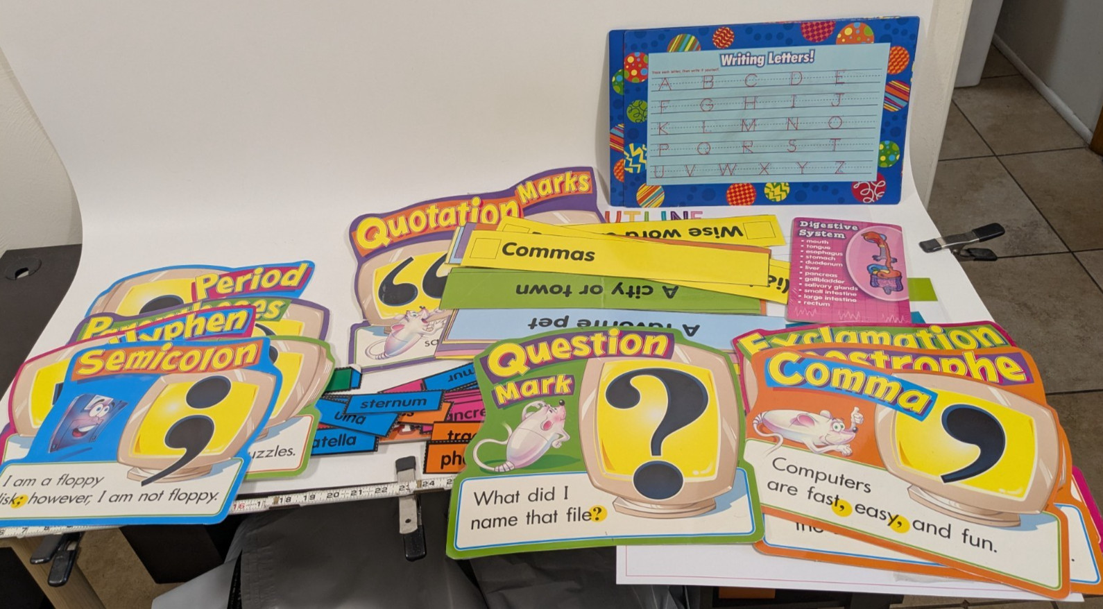 Huge Lot of Teacher Teacher Wall Hangings Signs Posters English Language Science