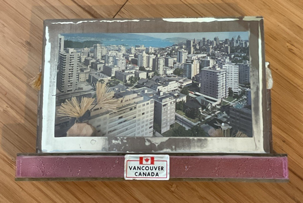 VTG Diorama Postcard Shadow Box Display MCM, Vancouver Canada, Flowers Tassels