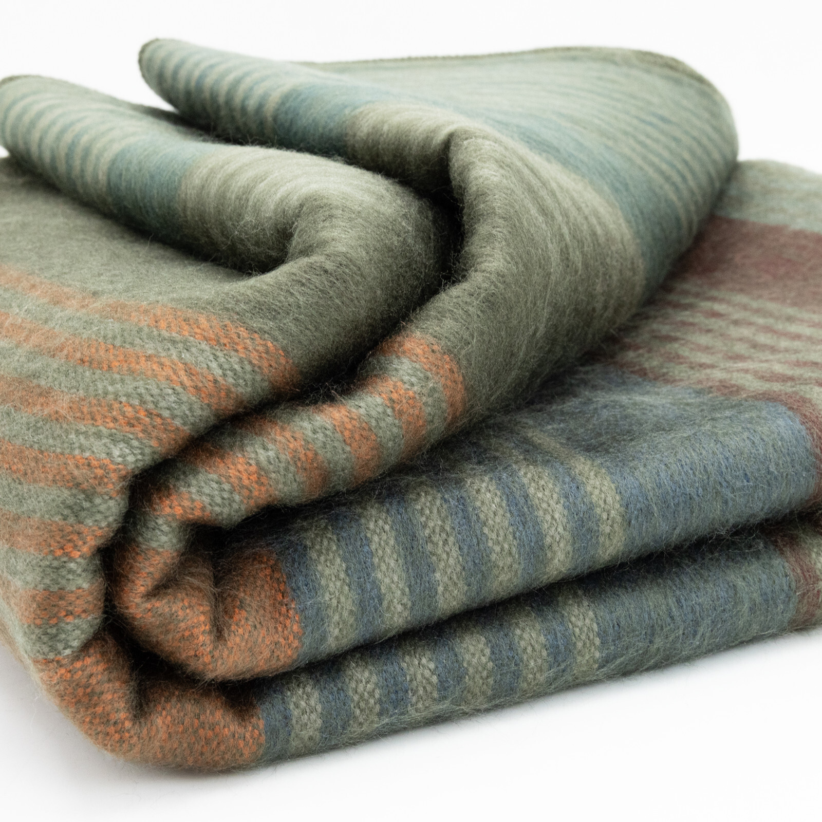 EARTHBOUND STRIPED ALPACA WOOL BLANKET – 95×69 in | MOSS, CLAY AND SKY | QUEEN