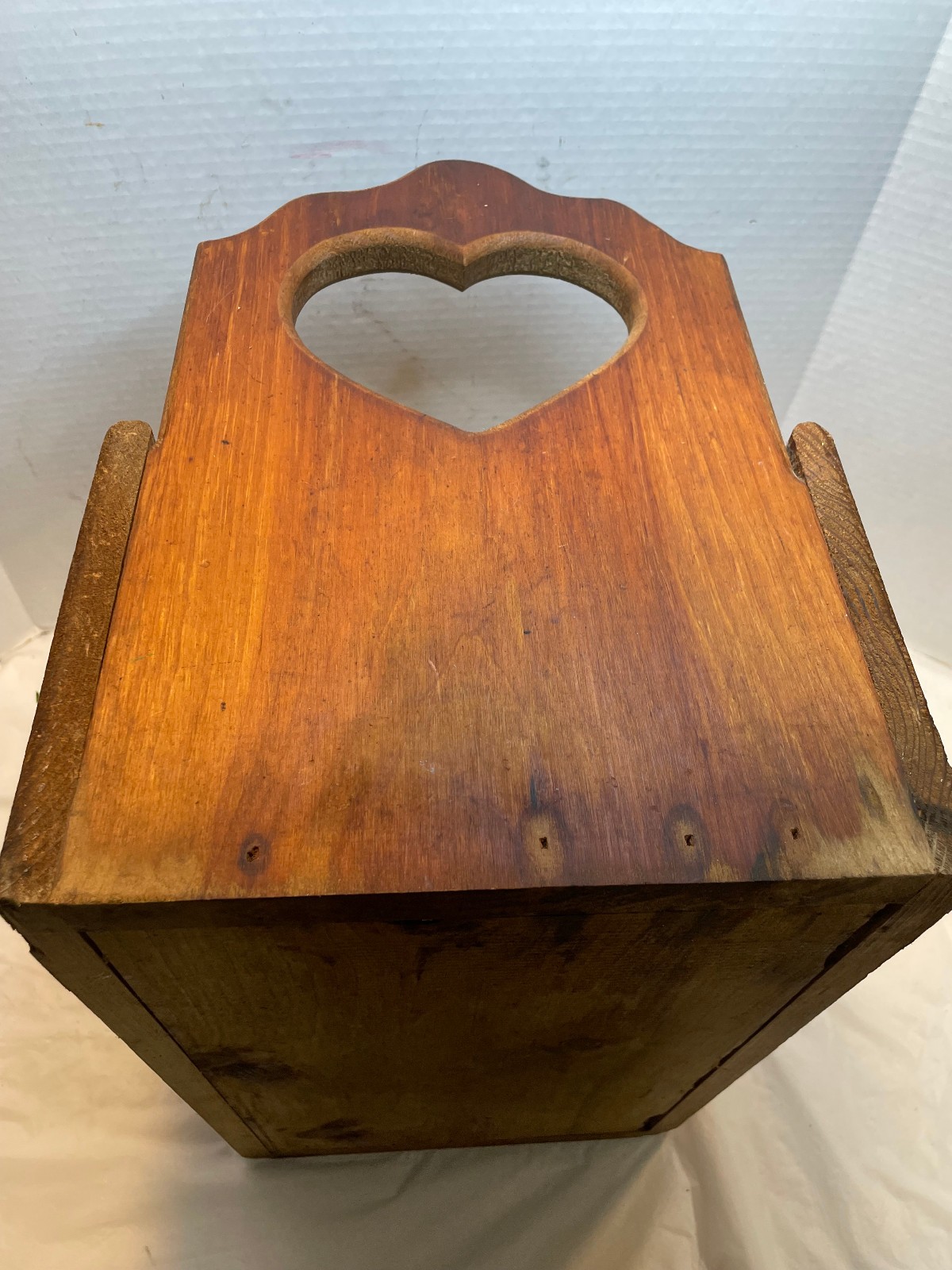 Vintage Large Wooden Garden Caddy Tool Storage Tray Heart Inserts 18″ Long