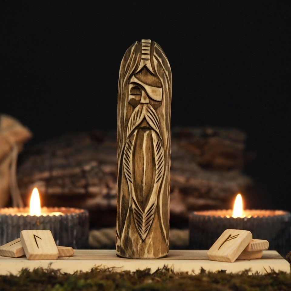 Wooden Odin Figurine Hand Carved Norse Viking God Altar Decor Birthday Gift 15cm