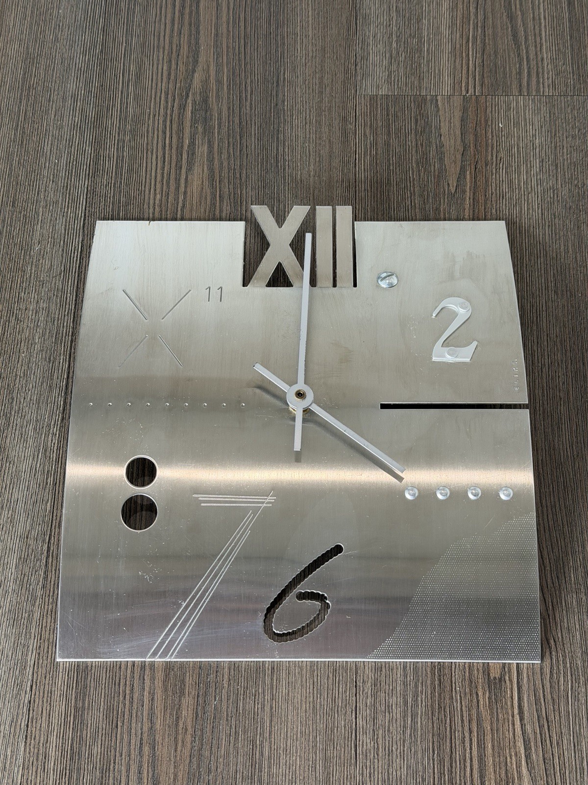 Vintage – Modern Stainless Steel Wall Clock – Elika Laborious – 80s – 90s