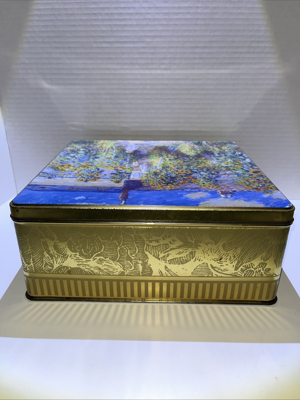 Decorative Tin Reproduction Of 1881 Oil Painting “The Artist Garden” By Monet