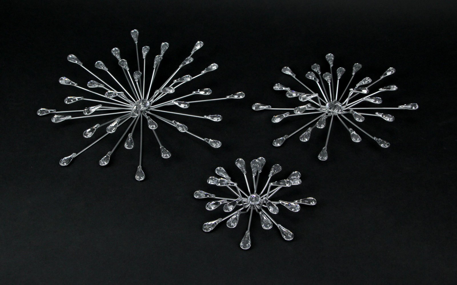 Zeckos Set of 6 Metal Silver Starburst Wall Sculptures – 12″, 9″, 6″ Diameter