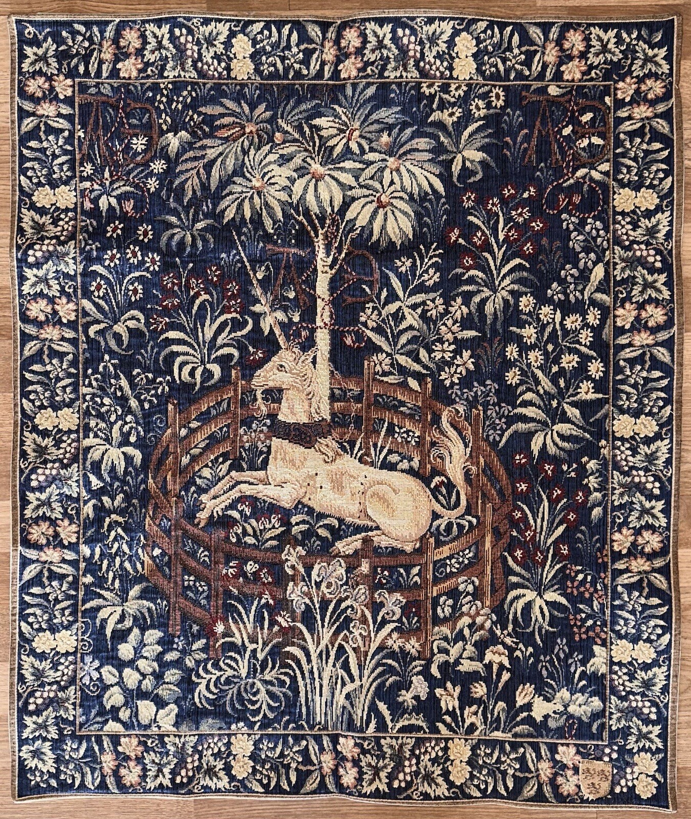 La Licorne Captive”Captured Unicorn Medieval Tapestry 37 X 30 IN