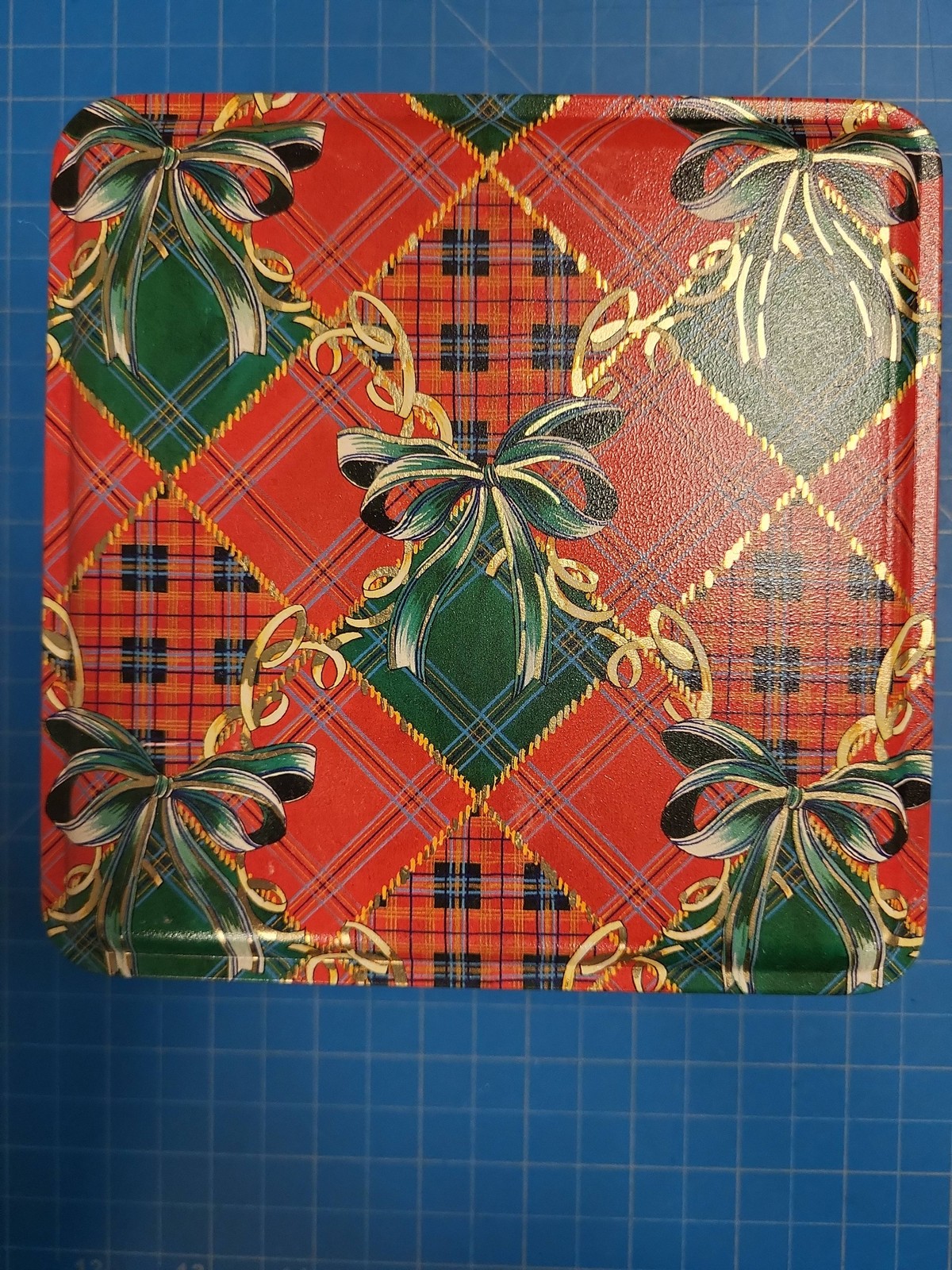 Vintage Christmas Holiday Plaid Tartan Metal Tin Box Square Gift Storage Red Gre